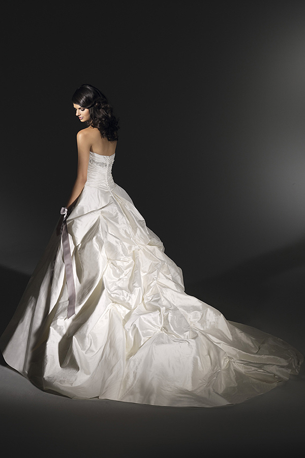 Court Train Satin Ivory Wedding Gown - Click Image to Close